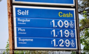 'Thanks, Obama!'- Gas Prices Predicted To Drop Below $1.00 Per Gallon By Spring