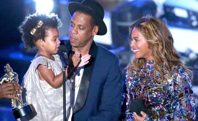 Beyonce Releases Surprise Album of Herself, Jay-Z Singing Lullabies to Blue Ivy