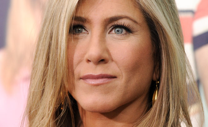 Jennifer Aniston To Retire From Acting After Oscar Snub, Plans To Become Waitress In Coffee Shop