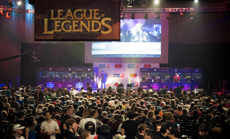 Democrats Form League of Legends Pro Team to Gain Gamer Election Support